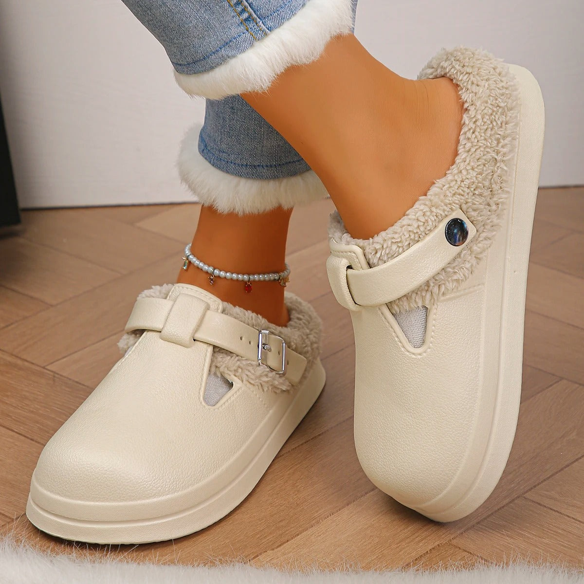 🔥 𝑳𝑨𝑺𝑻 𝑫𝑨𝒀 𝑺𝑨𝑳𝑬-𝟖𝟎% 𝑶𝑭𝑭 ✨Plush Fur-Lined Clogs – Warm, Soft & Cosy with a Classic Buckle Design